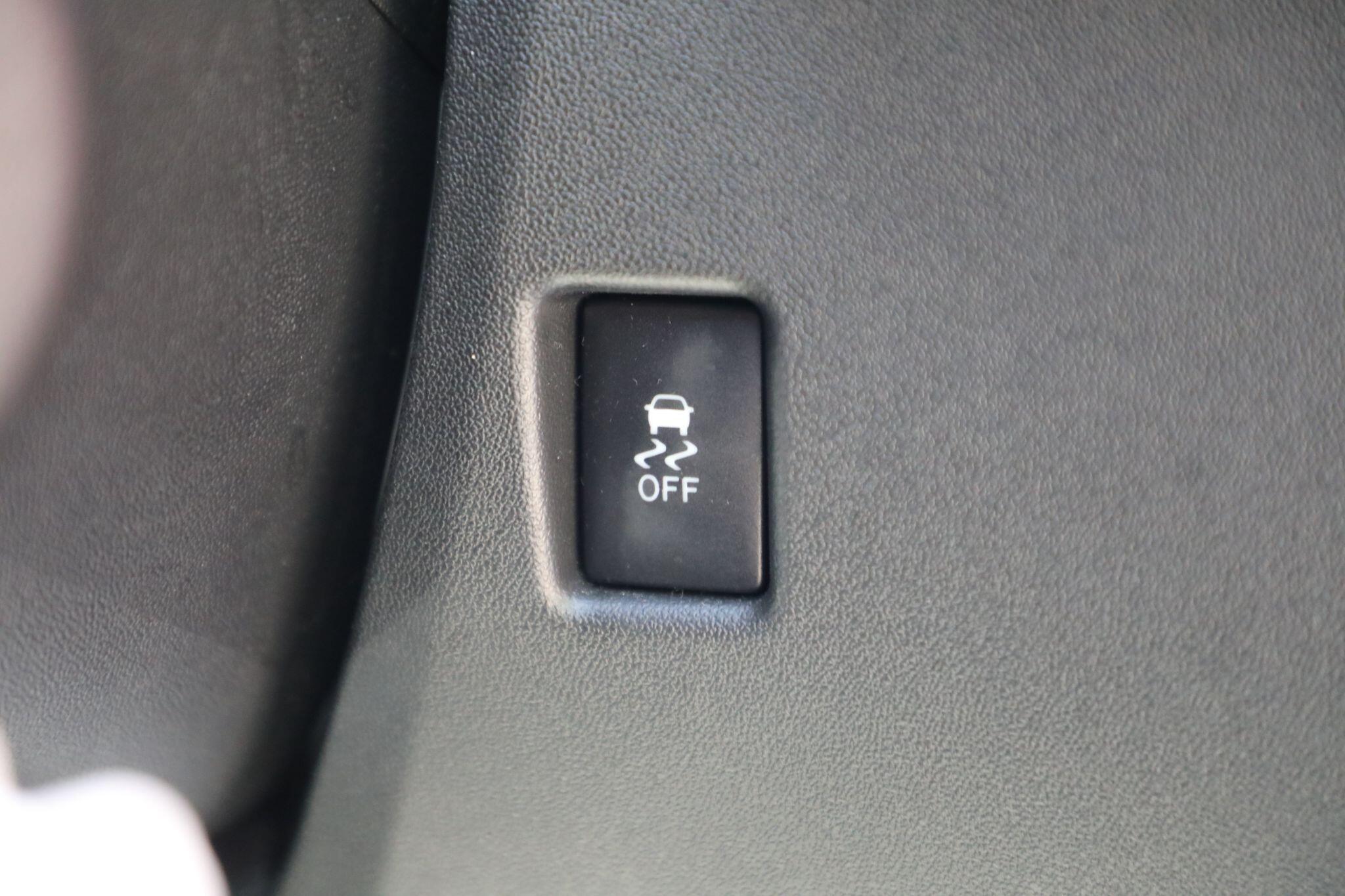 Large vehicle image